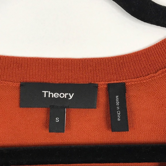 New Theory Relaxed Merino V-Neck Refine Sweater S - Picture 7 of 9